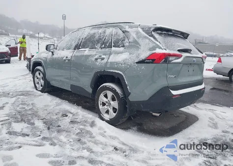 2021 Toyota Rav4 Hybrid Xle z USA, uszkodzony, nr VIN 4T3RWRFV2MU027523